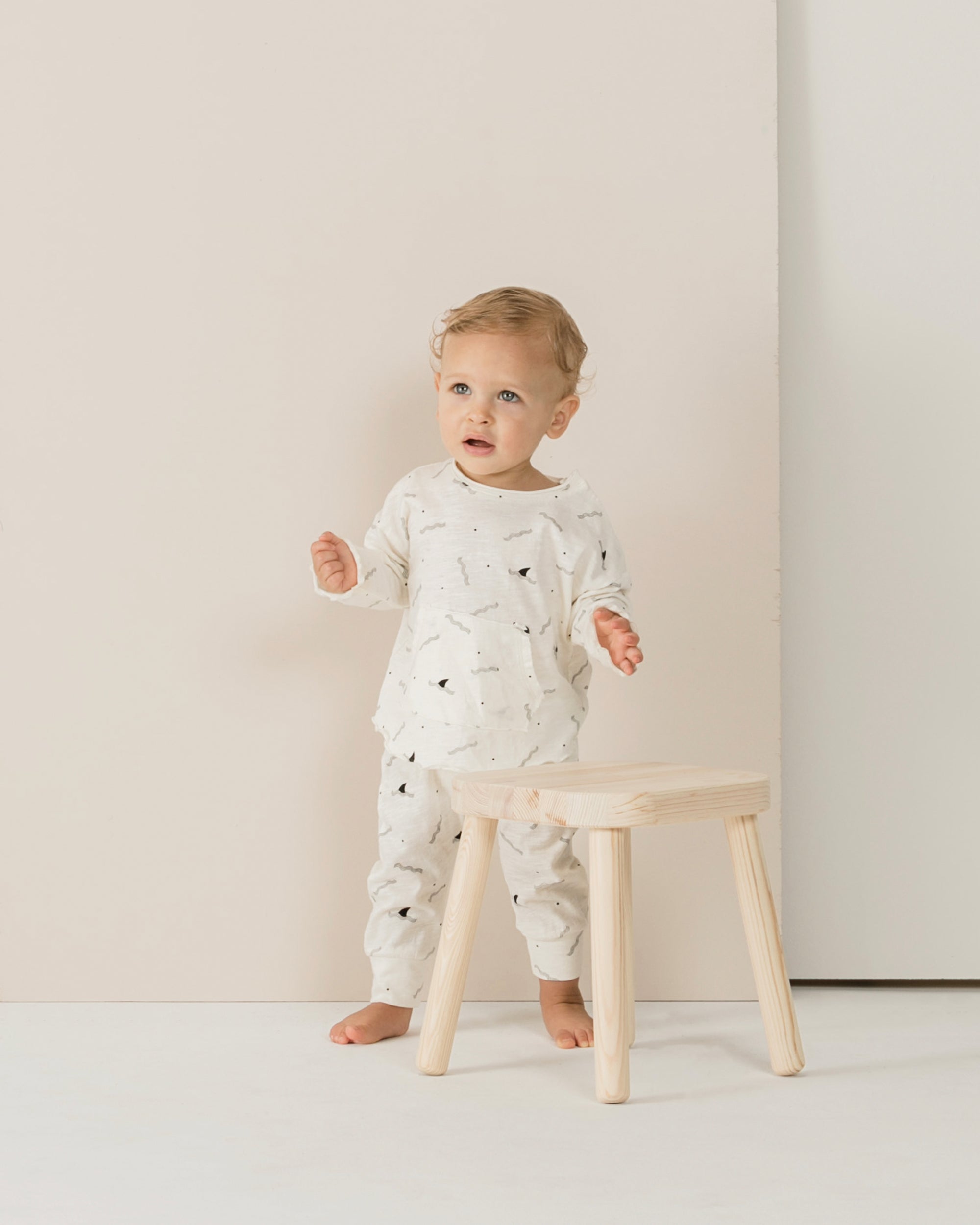 Rylee + Cru Shark Fin Pouch Tee